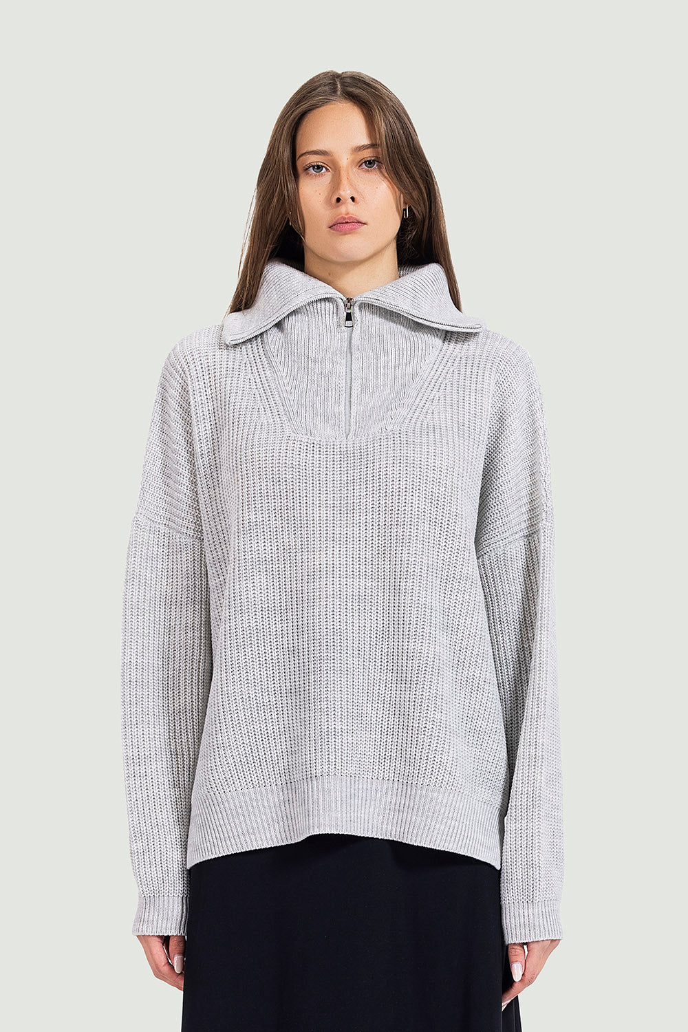 Knitted zipper in grey