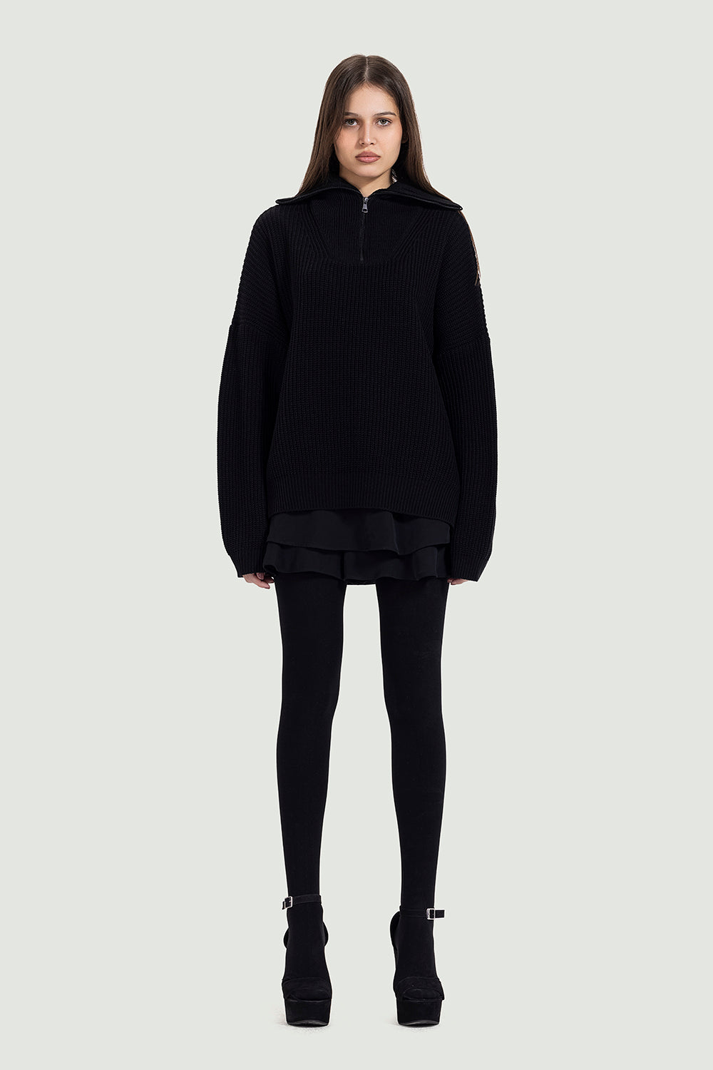 Knitted zipper in black