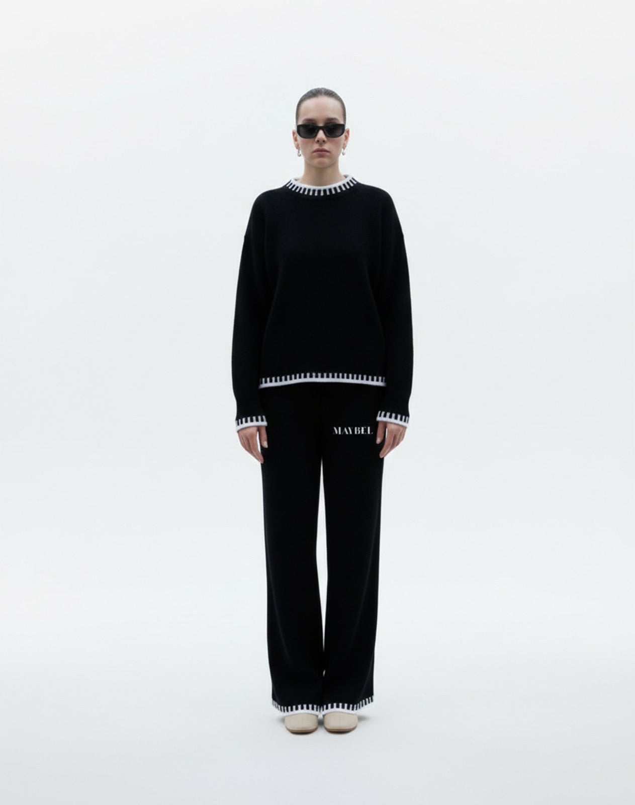 The Frame set in black