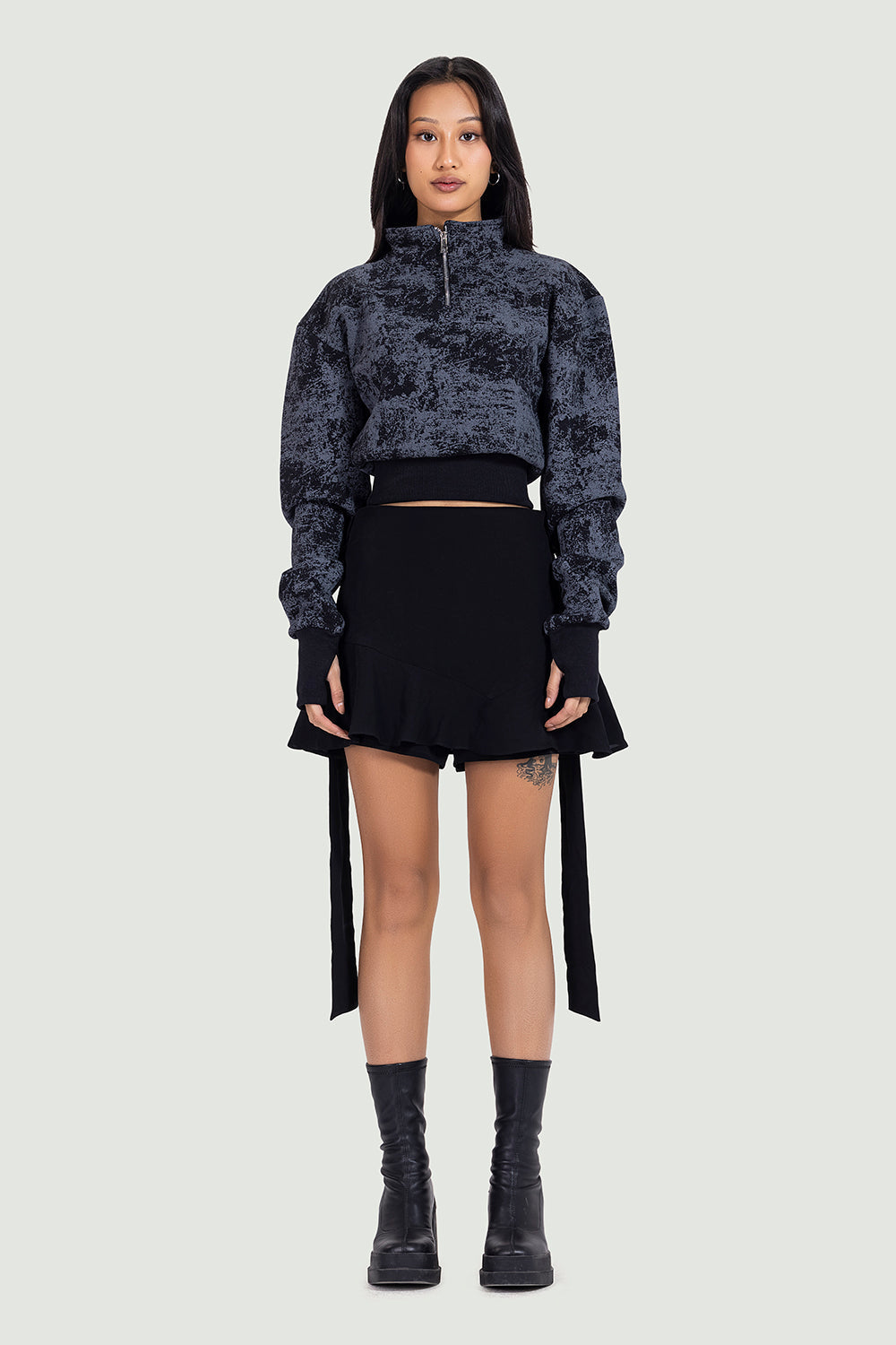 Black X blue quarter zipper