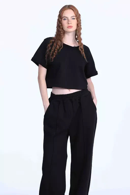 Black cropped shirt