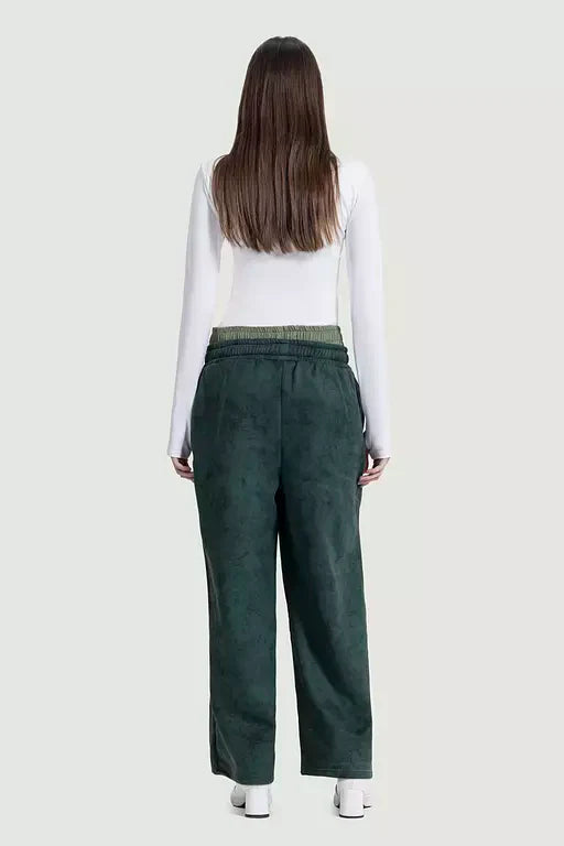 Green Forest boxer sweatpants  in green