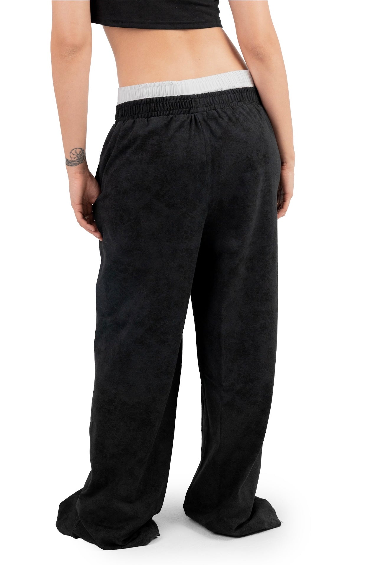 Black stone boxer sweatpants