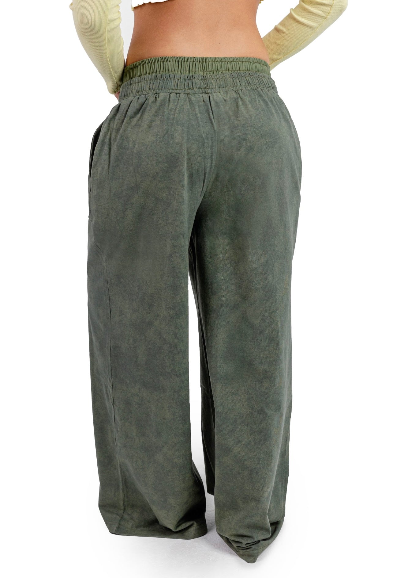 Green forest boxer sweatpants