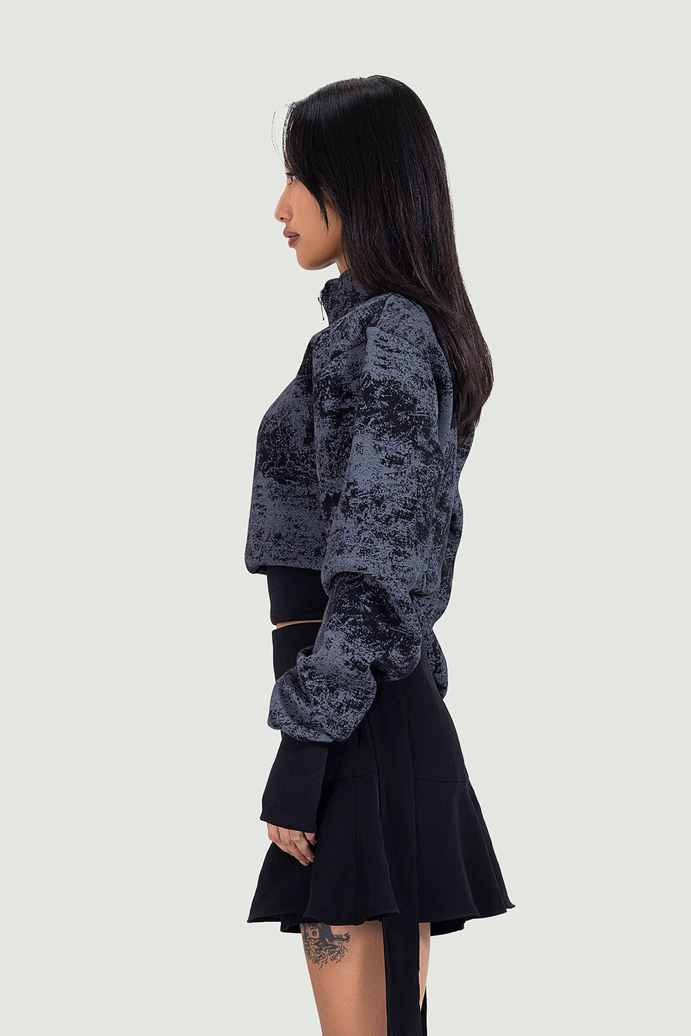 Black X blue quarter zipper