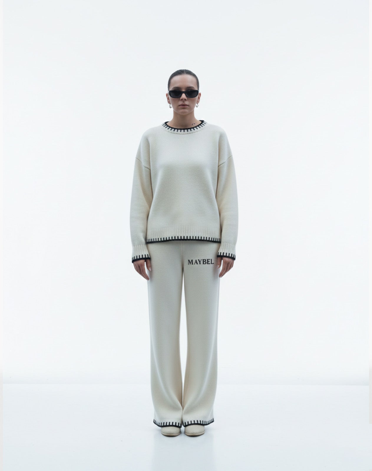 The Frame set in Nude