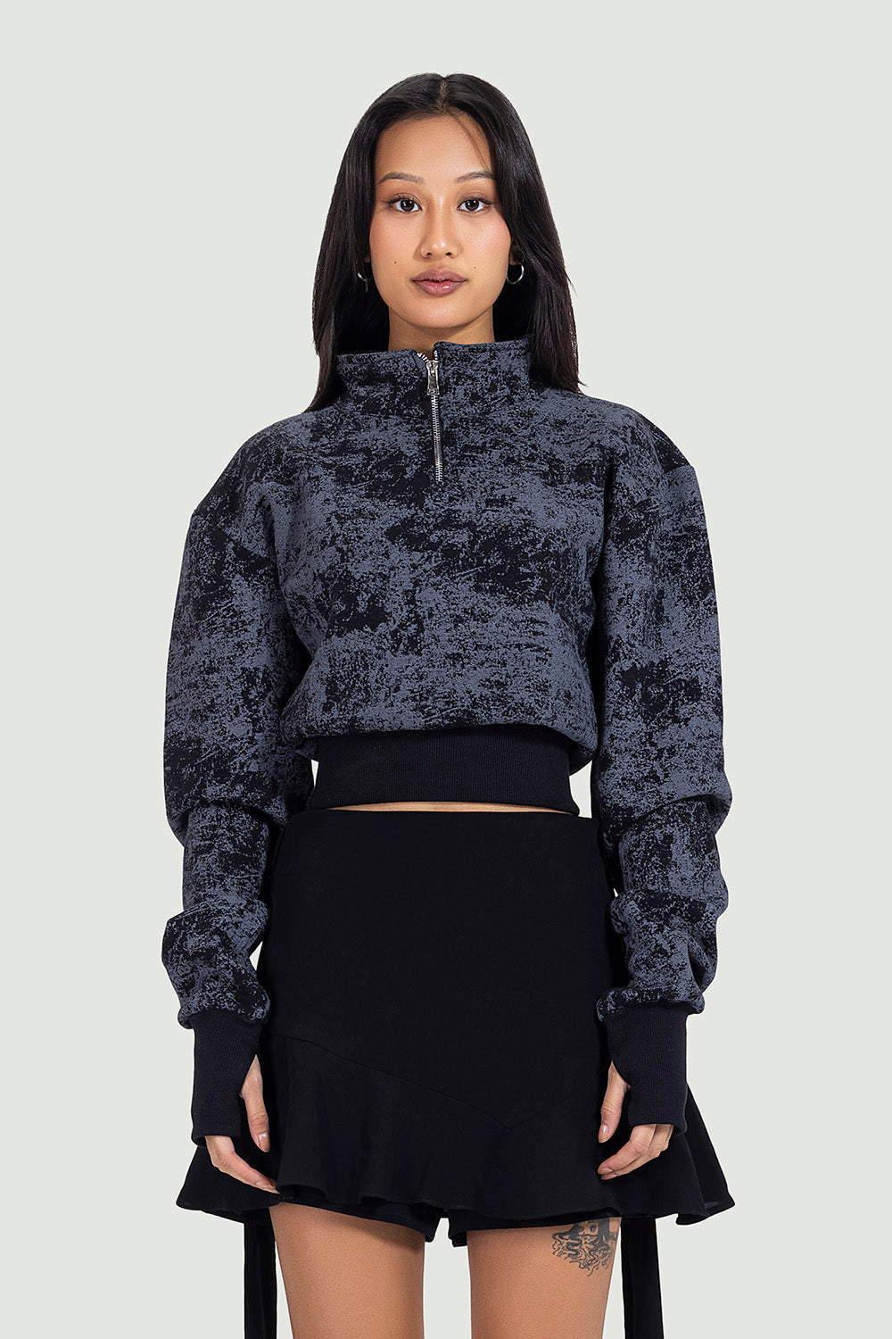Black X blue quarter zipper