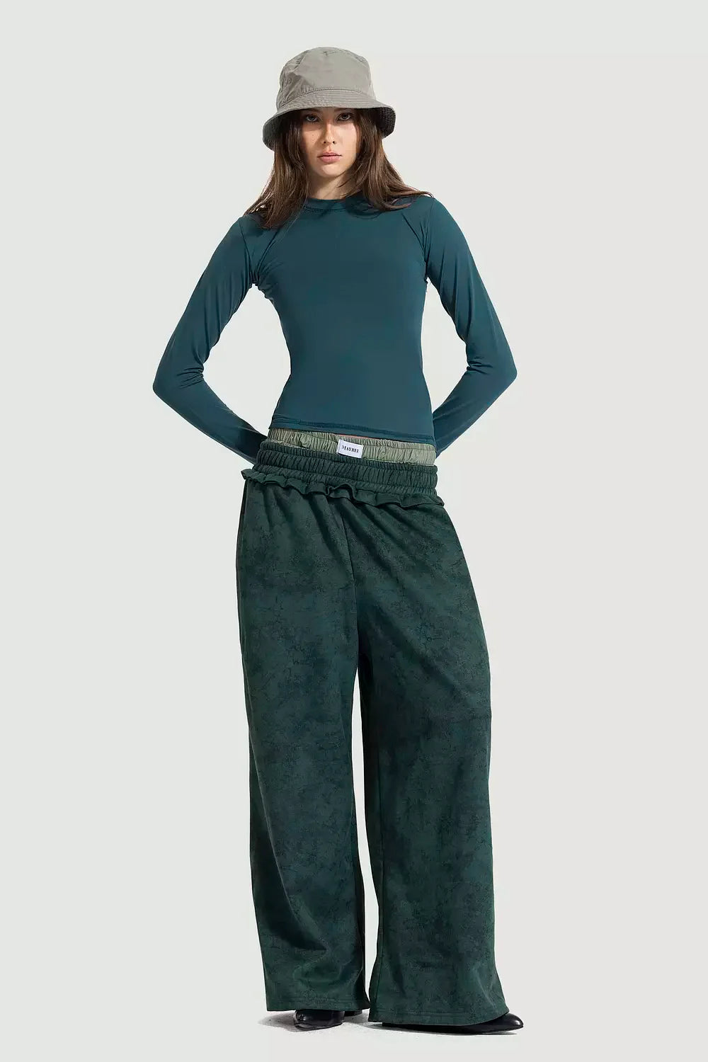 Green Forest ruffles boxer sweatpants in green