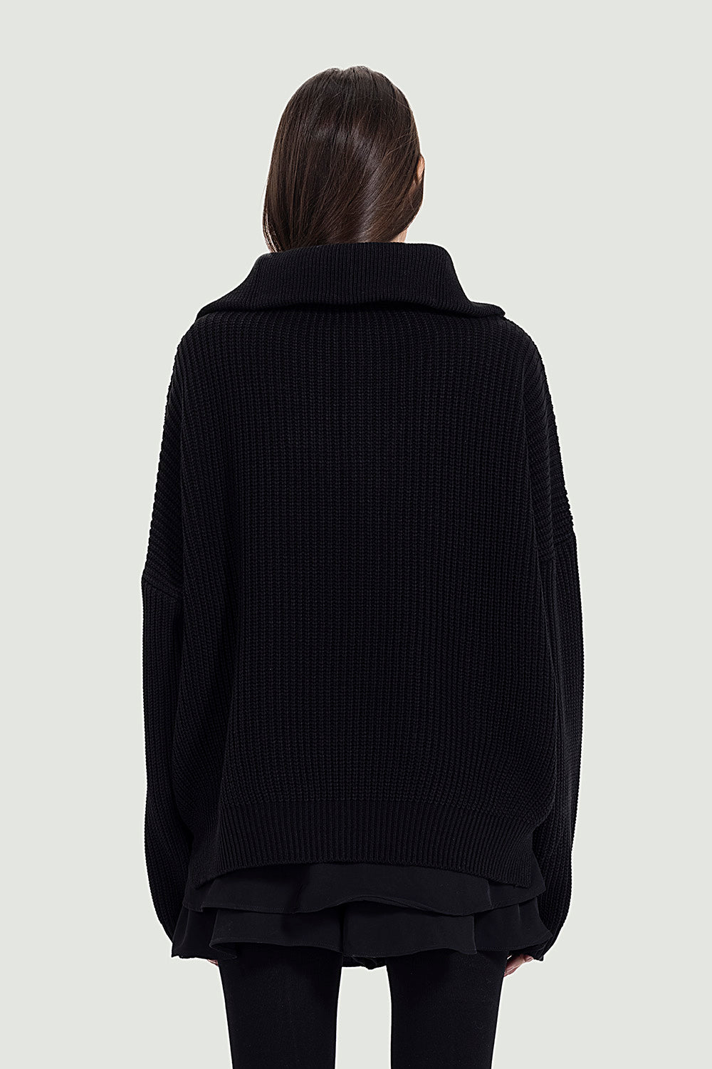 Knitted zipper in black